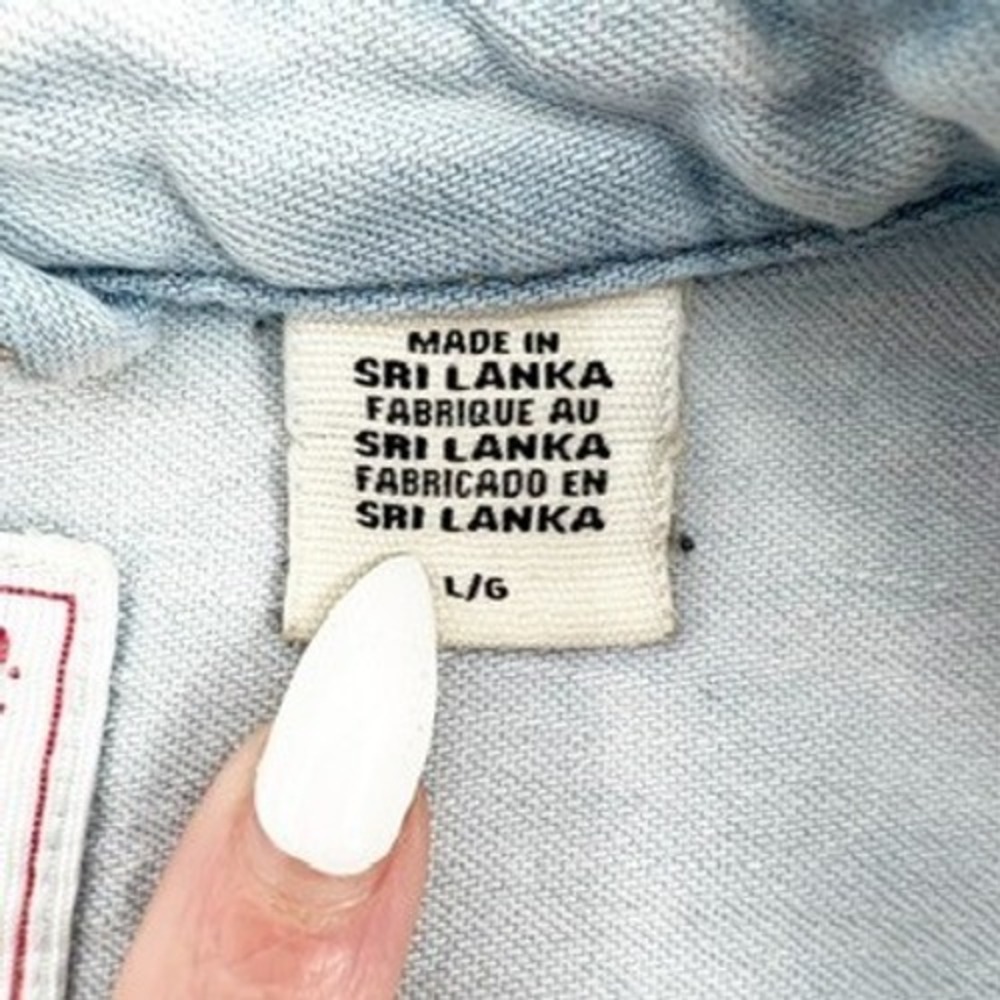 Levi Strauss Womens Western Denim Shirt Light Wash Pearl Snap Long Sleeve Large - Picture 5 of 6